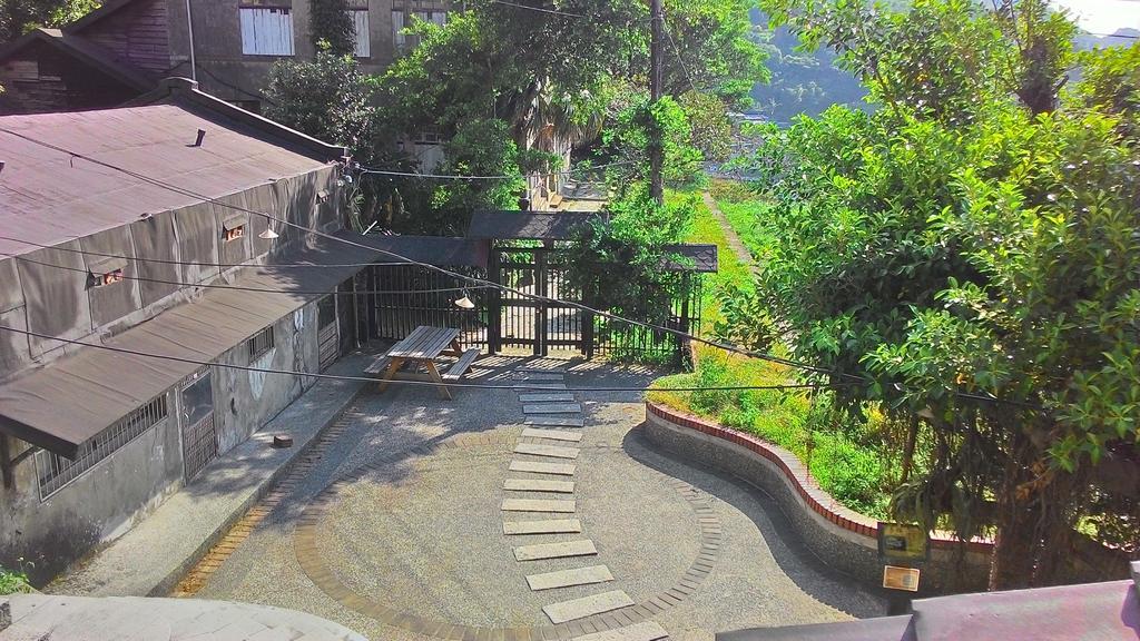 Sunday Inn Цзюфэнь Экстерьер фото